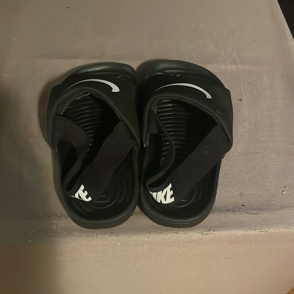 Nike slides kids size 7C - Picture 4 of 7